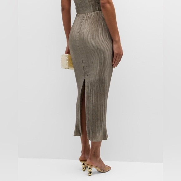 NWT Cult Gaia Kylii Pleated Satin Women’s Midi Skirt Small - Picture 4 of 11